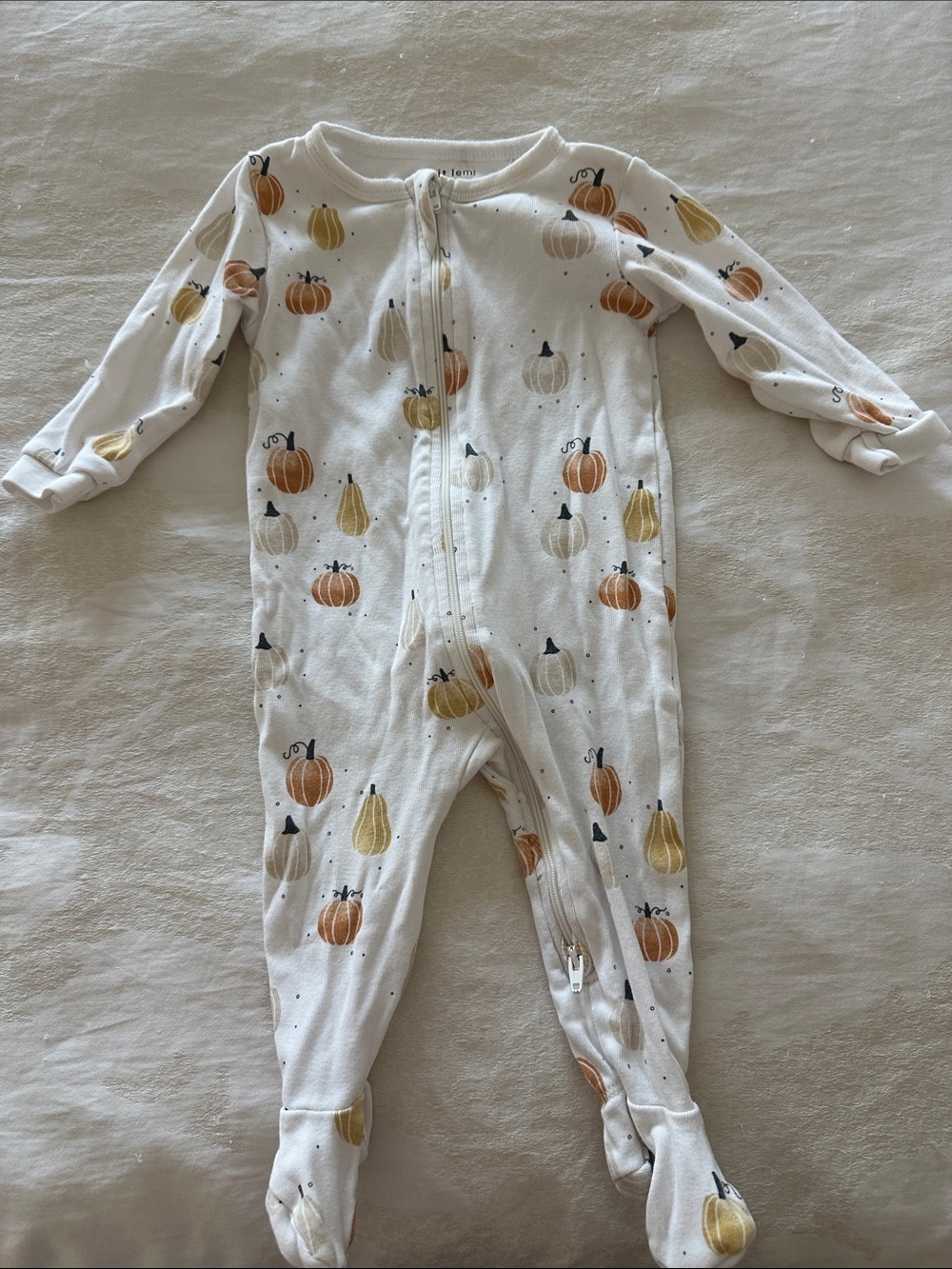 Petit Lem White Footed Pajamas with Pumpkin Print 6m